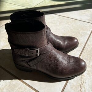 COLE HAAN brown leather boots